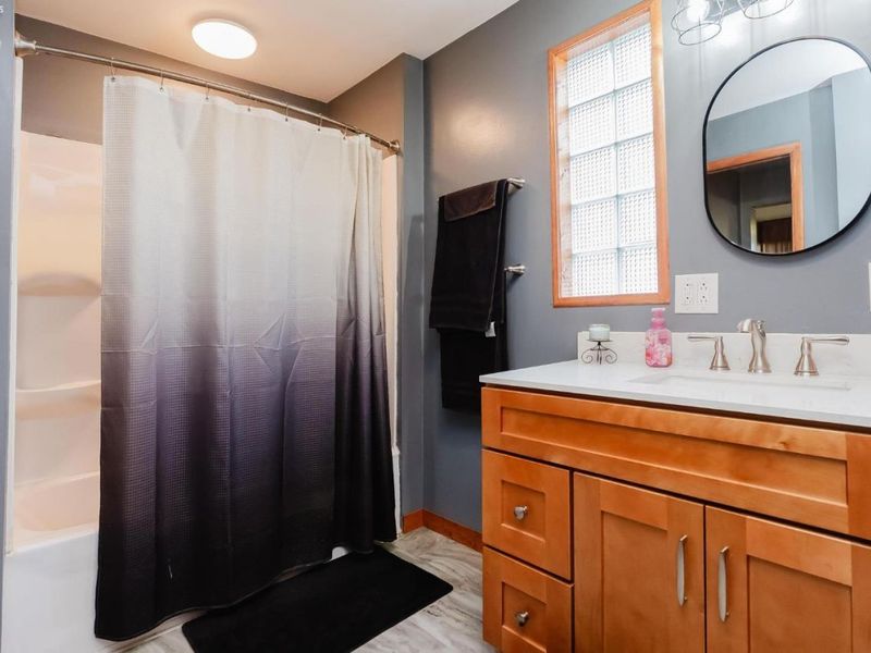 332 Krotzer, Luckey, OH 43443 Photo 11