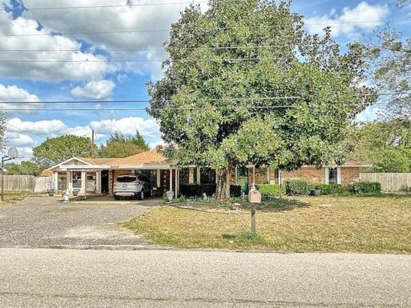 2307 Crystal Drive , Athens, TX 75751