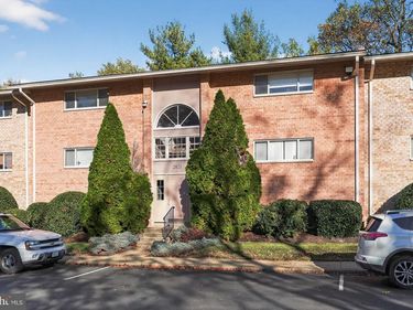 2821 KALMIA LEE COURT , Unit 302, FALLS CHURCH, VA 22042