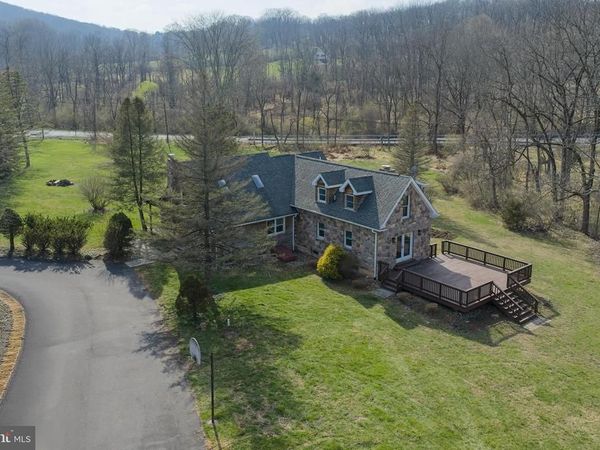 4325 LEHNENBERG ROAD , RIEGELSVILLE, PA 18077