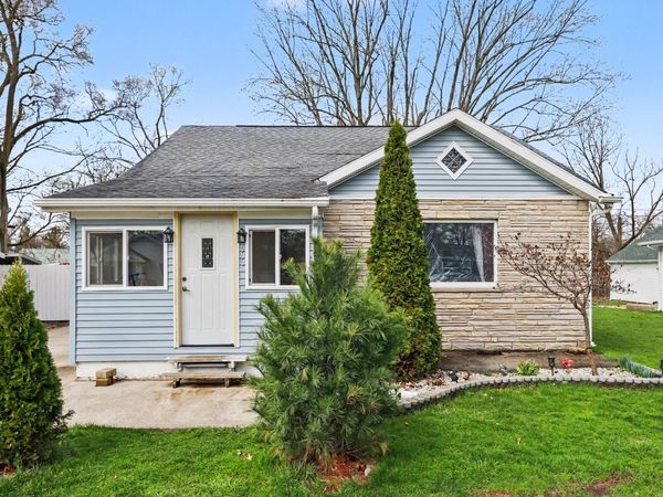 606 N Fourth Street, Sturgis, MI 49091