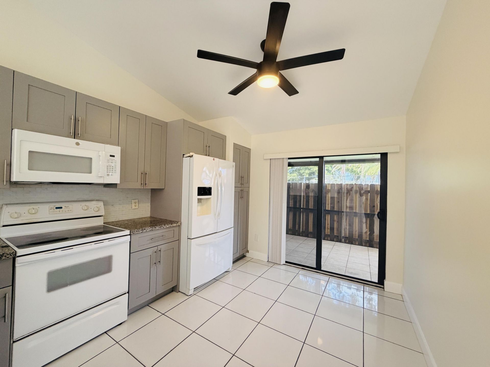 9856 Watermill Circle, Unit H, Boynton Beach, FL 33437 Photo