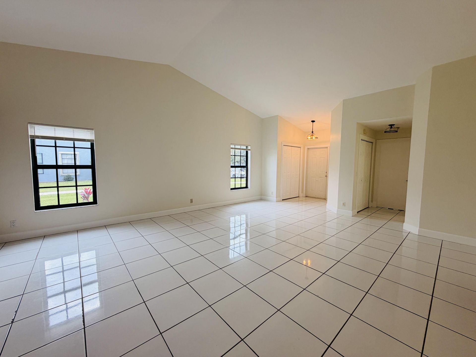 9856 Watermill Circle, Unit H, Boynton Beach, FL 33437 Photo