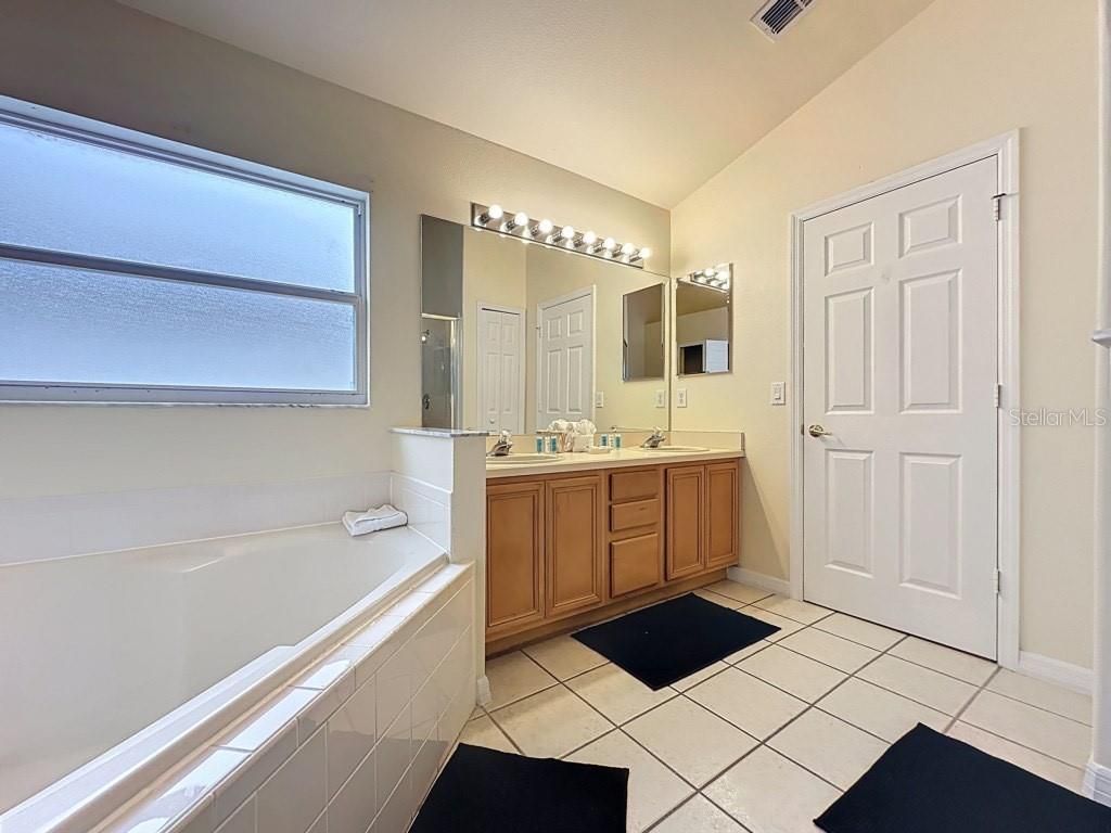 2615 Summer Creek Drive , Kissimmee, FL 34747 Photo