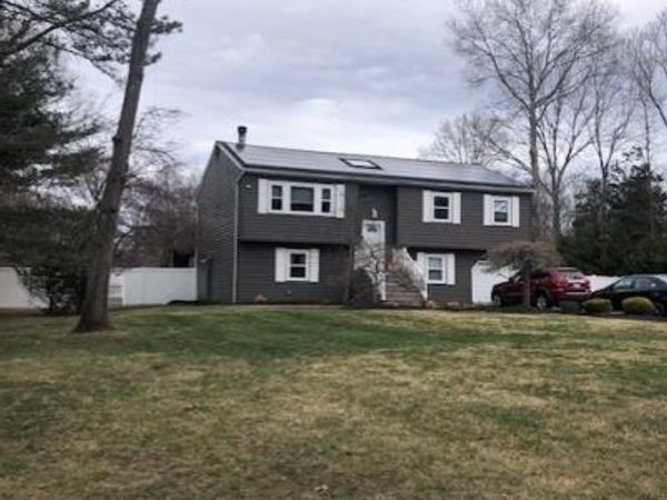 23 Southfield Road , Middle Island, NY 11953