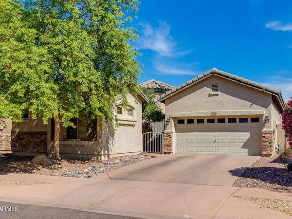 3002 W SENTINEL ROCK Road, Phoenix, AZ 85086