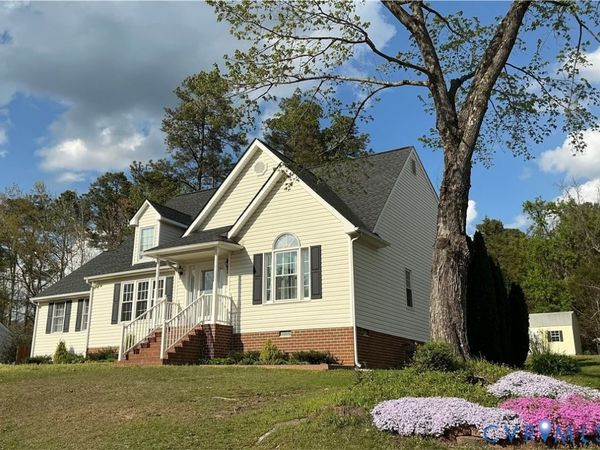 1949 Castle Glen Drive, North Chesterfield, VA 23236