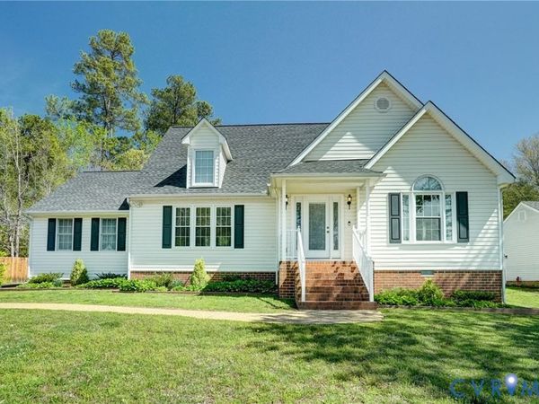 1949 Castle Glen Drive, North Chesterfield, VA 23236
