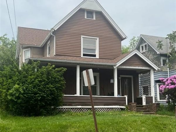 273 Orchard St, Sharon, PA 16146