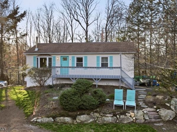 6 Ramsay Rd, West Milford, NJ 07421