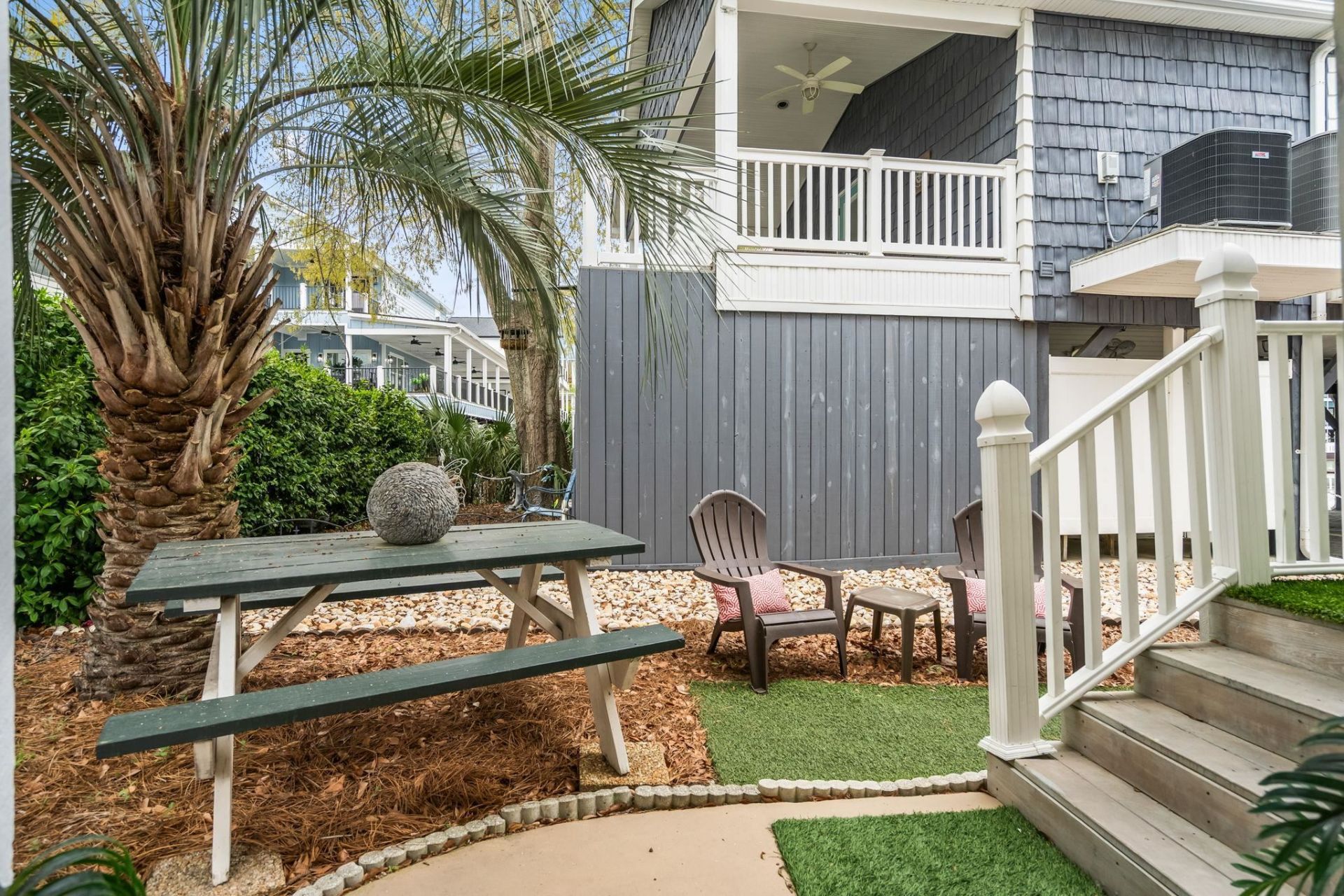 6001 - 305 S Kings Hwy. Photo 14