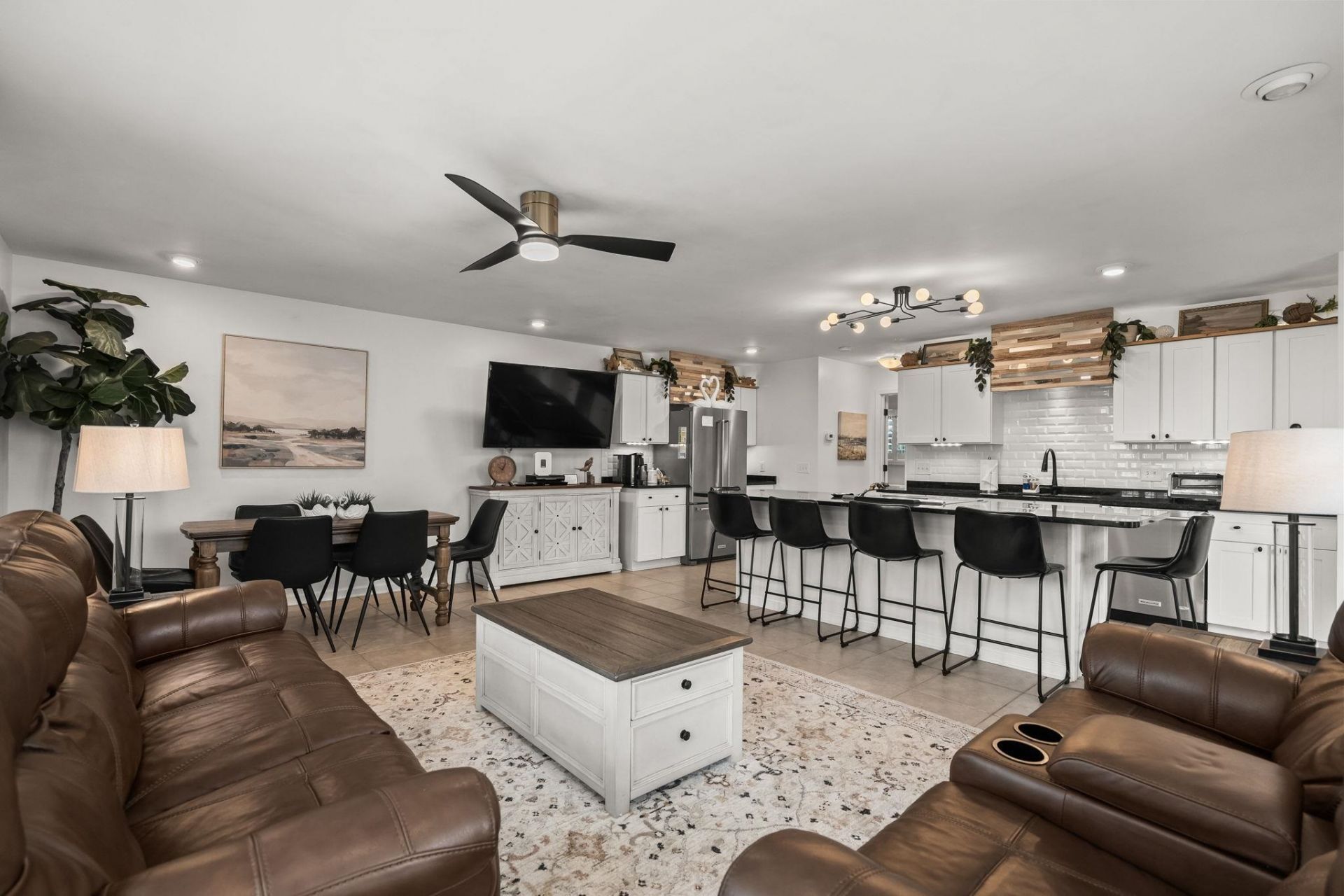 6001 - 305 S Kings Hwy. Photo 24