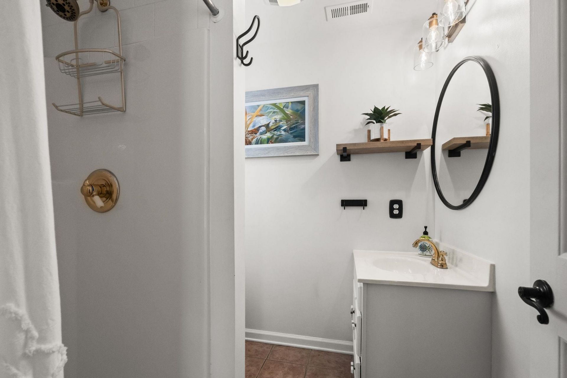 6001 - 305 S Kings Hwy. Photo 44