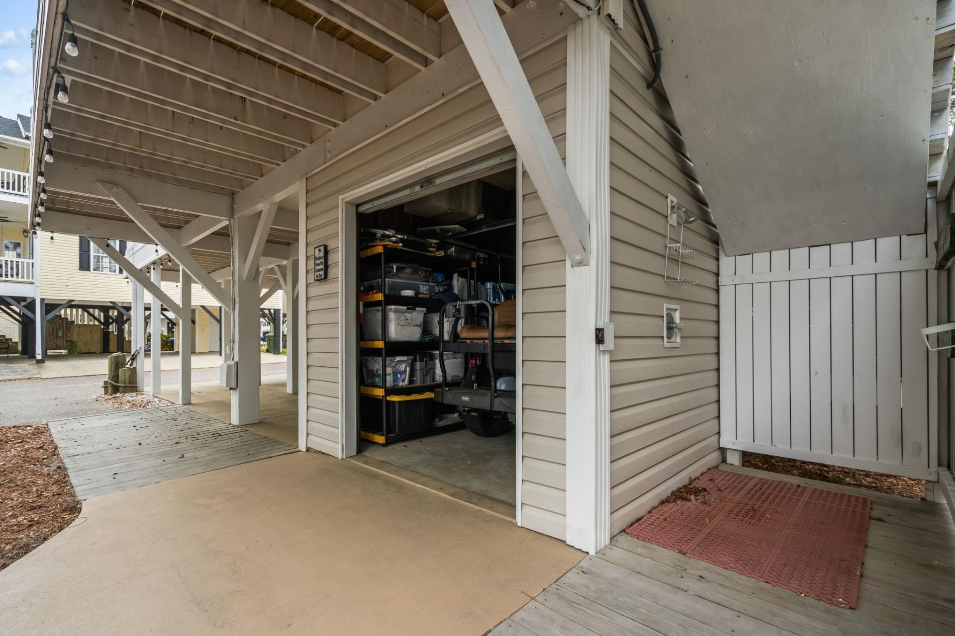 6001 - 305 S Kings Hwy. Photo 53