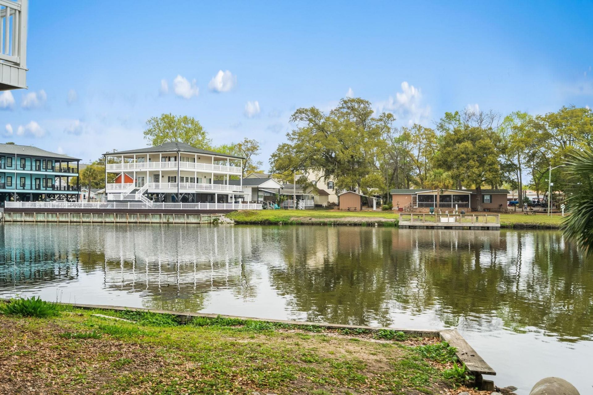 6001 - 305 S Kings Hwy. Photo 56