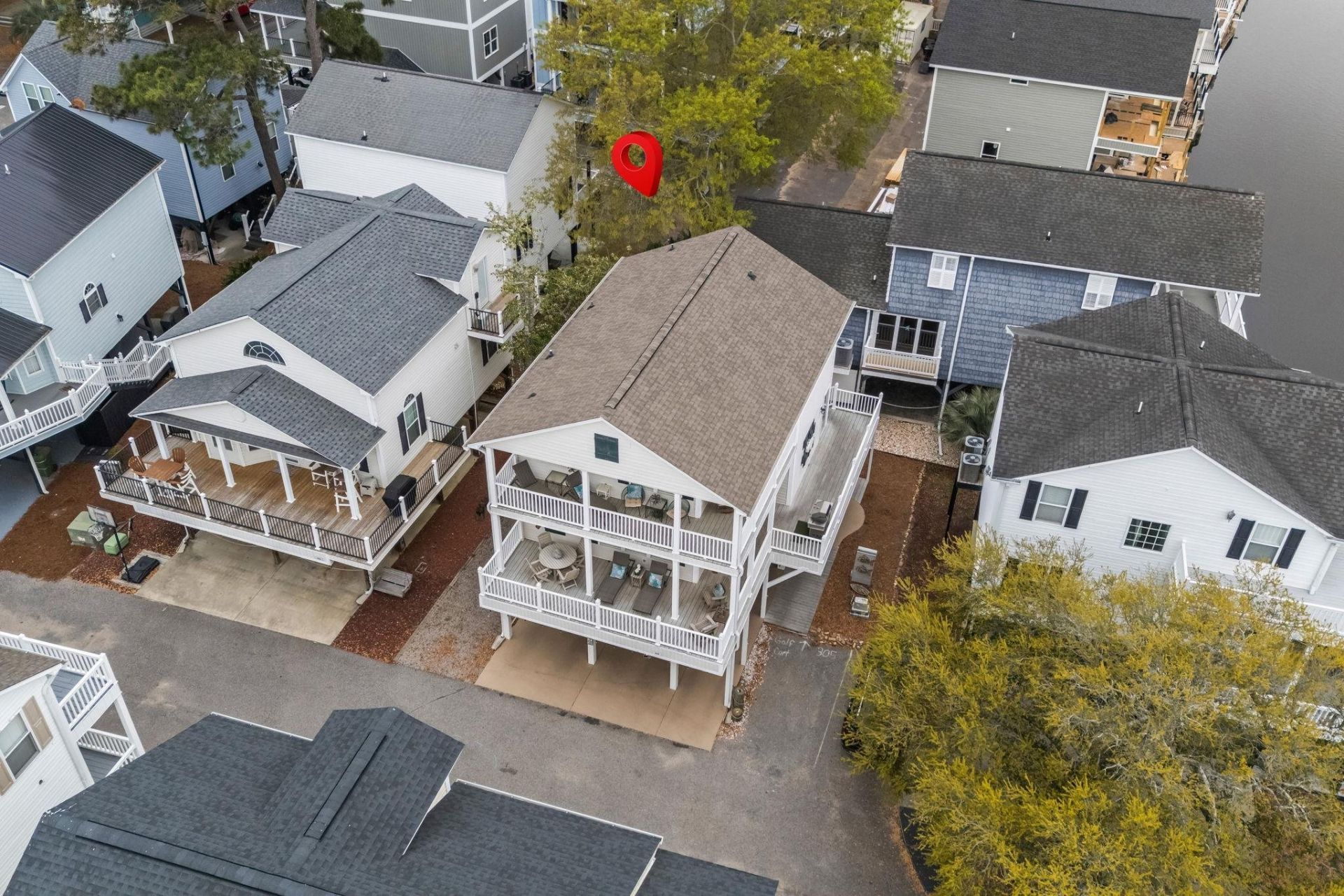 6001 - 305 S Kings Hwy. Photo 69