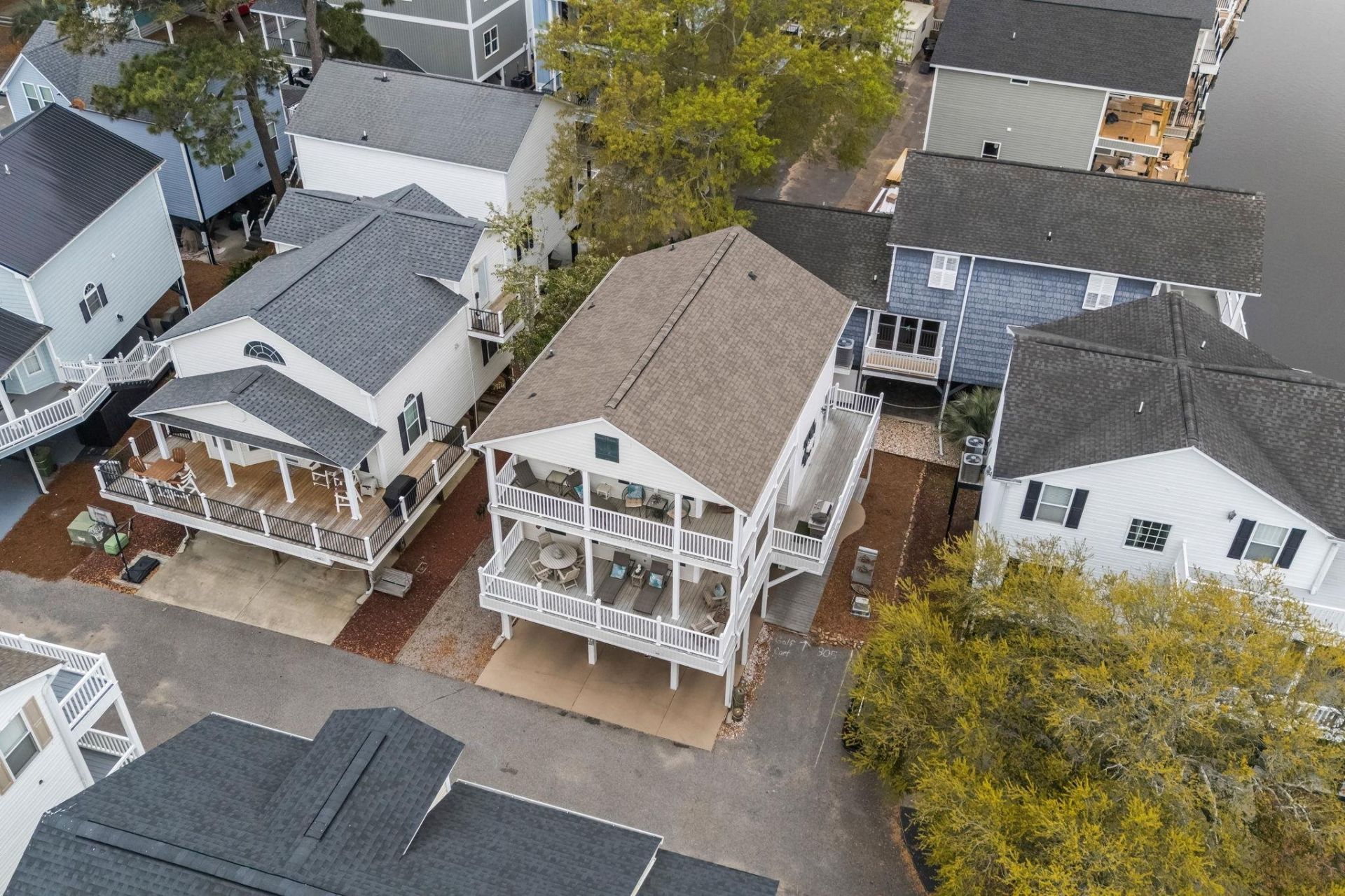 6001 - 305 S Kings Hwy. Photo 70