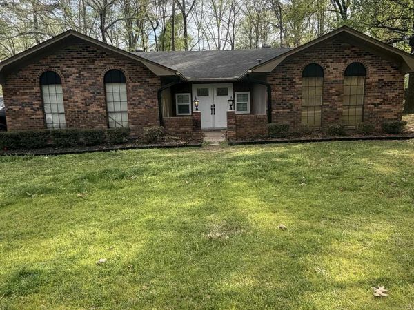 6302 Granada Trail, Pine Bluff, AR 71603