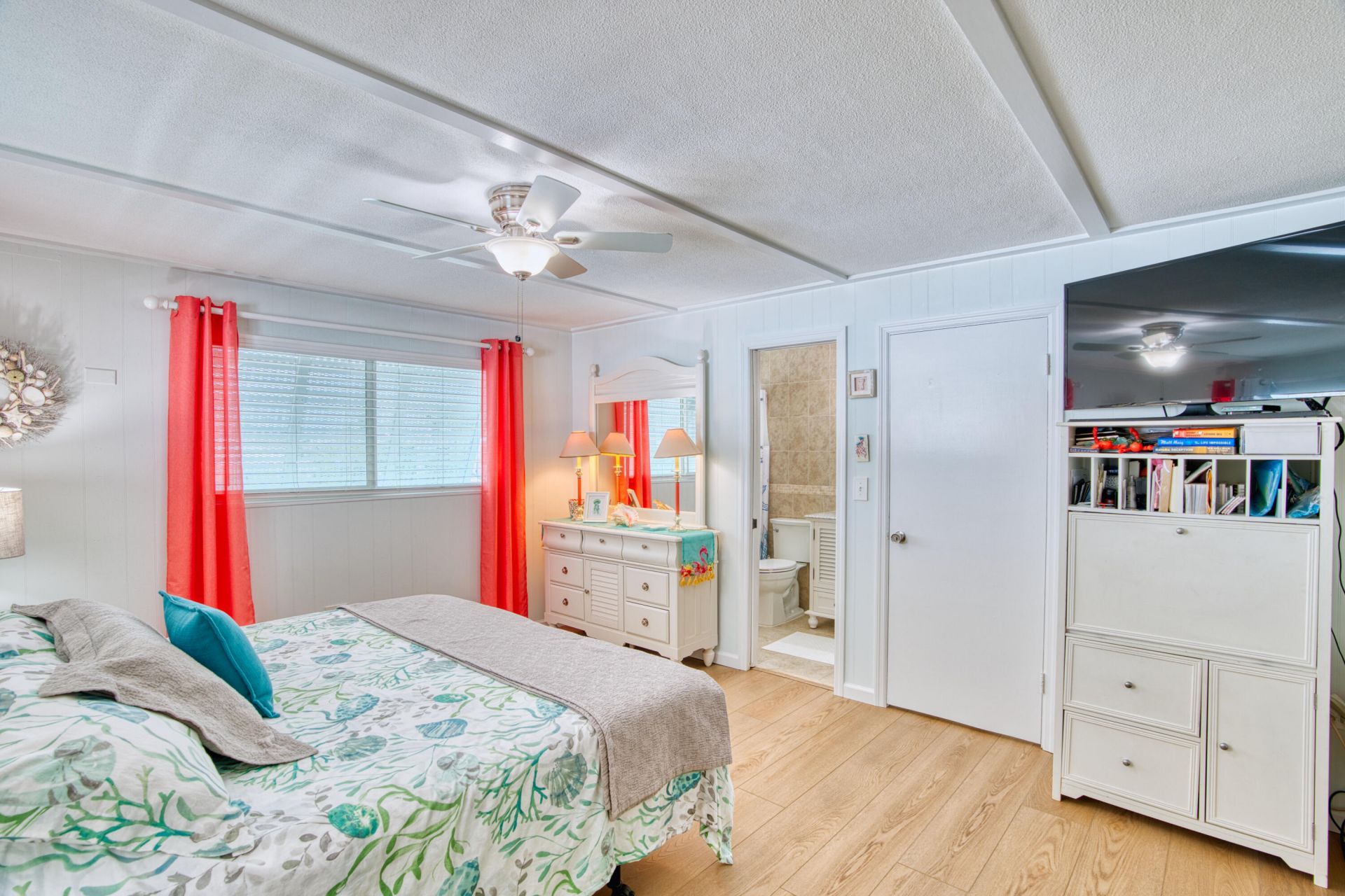 330-340 4th Street, Key Colony, FL 33051 Photo