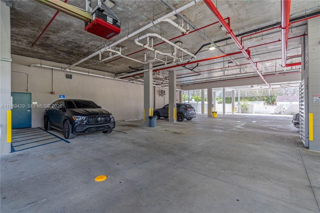 1850 Monroe Street , Unit 309, Hollywood, FL 33020 Photo