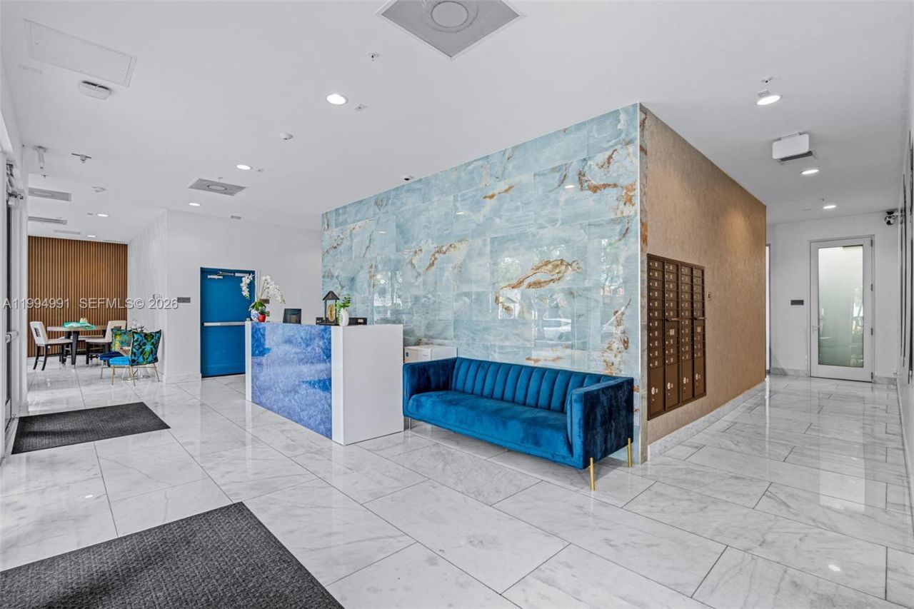 1850 Monroe St , Unit 205, Hollywood, FL 33020 Photo