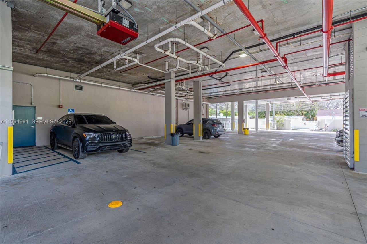 1850 Monroe St , Unit 205, Hollywood, FL 33020 Photo