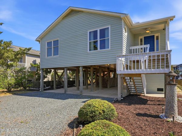 315 Brunswick Avenue W, Holden Beach, NC 28462