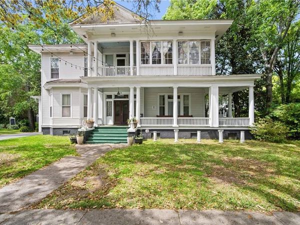 350 Michigan Avenue , Mobile, AL 36604