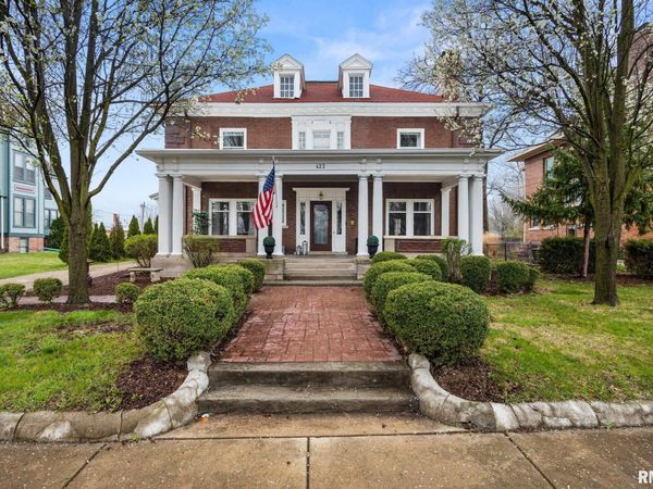 423 W HIGH Street, Peoria, IL 61606