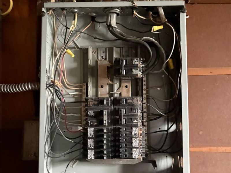 581 E 114th Street, Cleveland, OH 44108 Photo 19