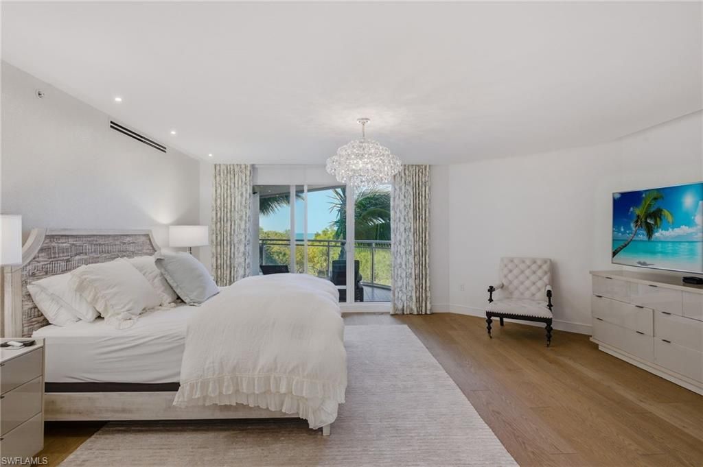 11125 Gulf Shore Dr, Unit 308, Naples, FL 34108 Photo