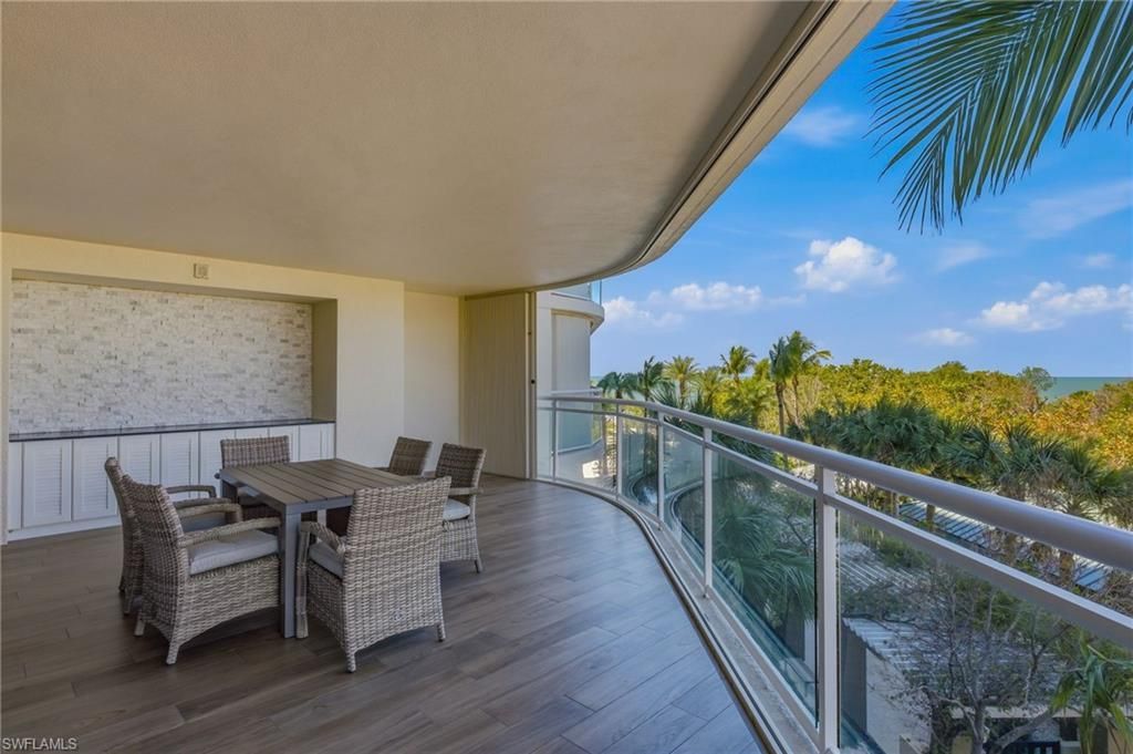 11125 Gulf Shore Dr, Unit 308, Naples, FL 34108 Photo