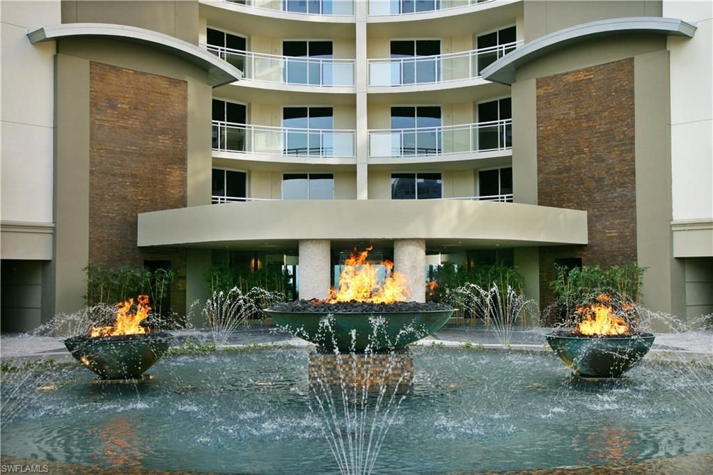 11125 Gulf Shore Dr, Unit 308, Naples, FL 34108 Photo
