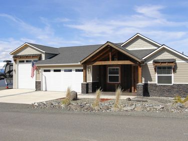2013 Cedar Ave, Lewiston, ID 83501