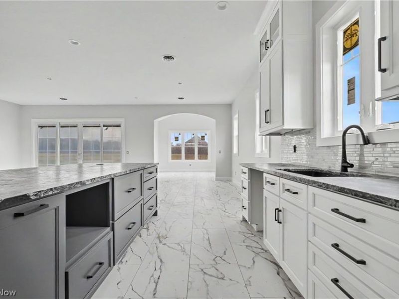 6115 Century Boulevard, Canfield, OH 44406 Photo 7