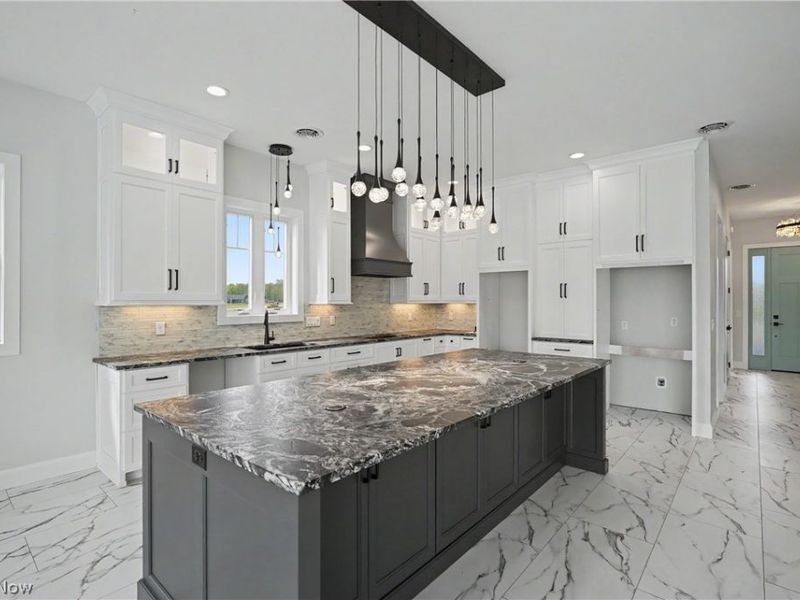 6115 Century Boulevard, Canfield, OH 44406 Photo 9