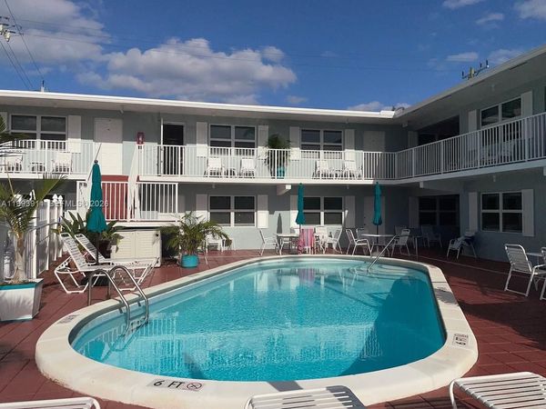 4658 Bougainvilla Dr, Unit 63, Lauderdale By The Sea, FL 33308