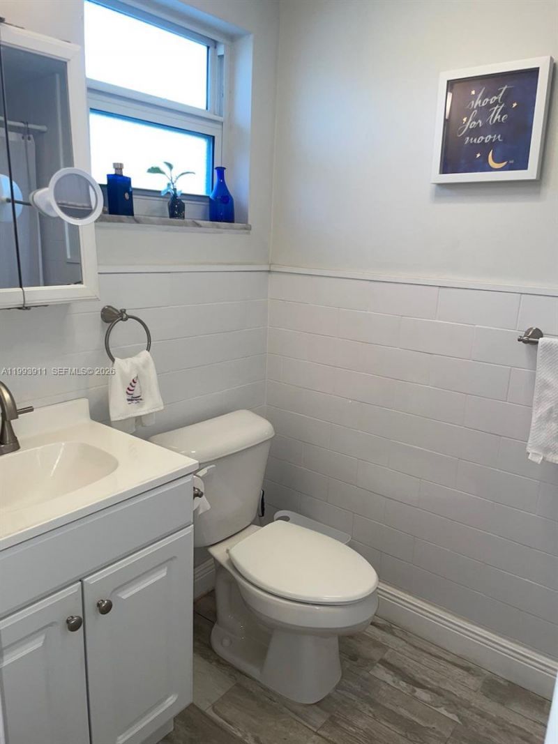 4658 Bougainvilla Dr, Unit 63, Lauderdale by the Sea, FL 33308 Photo