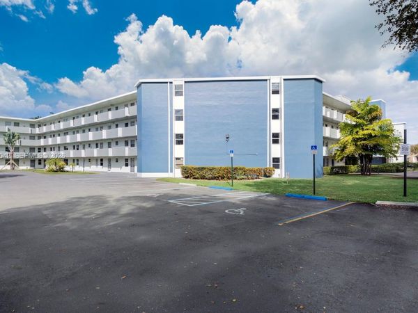 1351 NE 191 St, Unit E 106, Miami, FL 33179