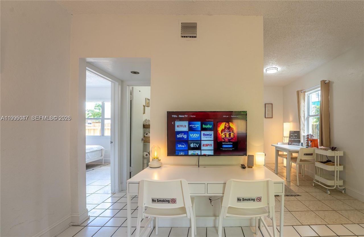 7031 NW 6th Ct , Miami, FL 33150 Photo