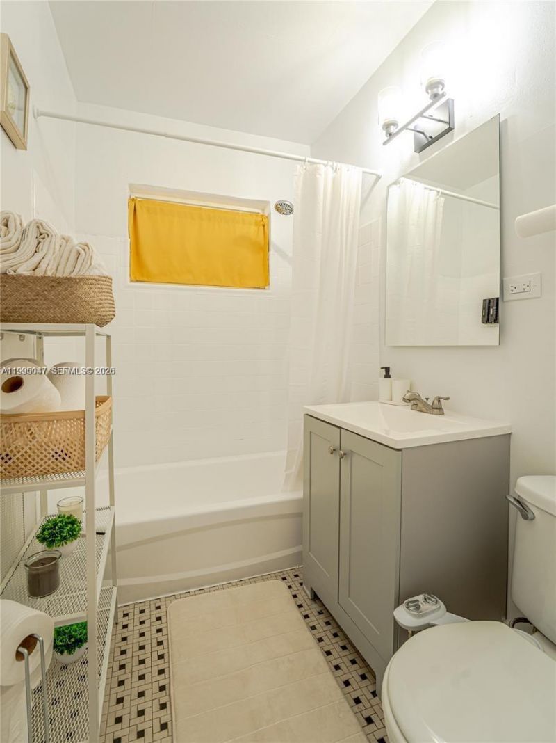 7031 NW 6th Ct , Miami, FL 33150 Photo