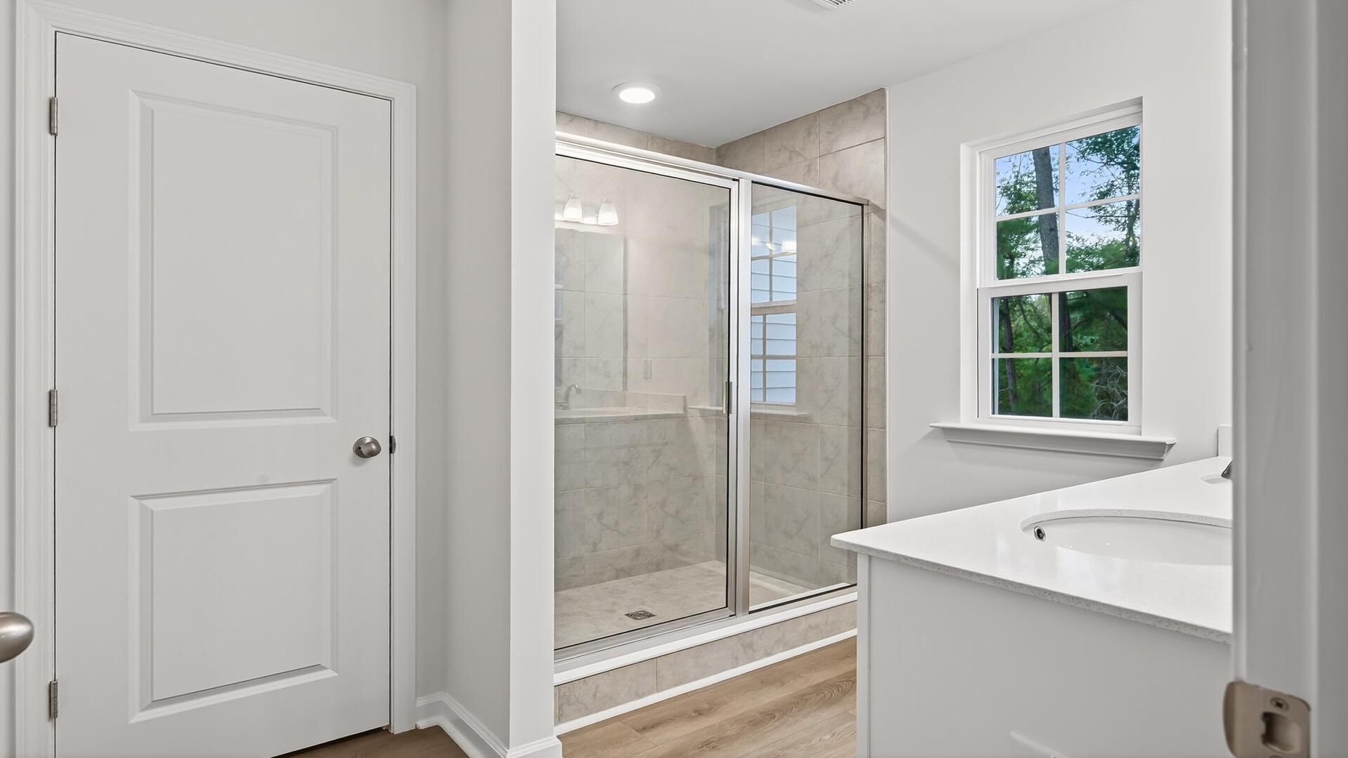 446 Cadbury Loop Photo 18