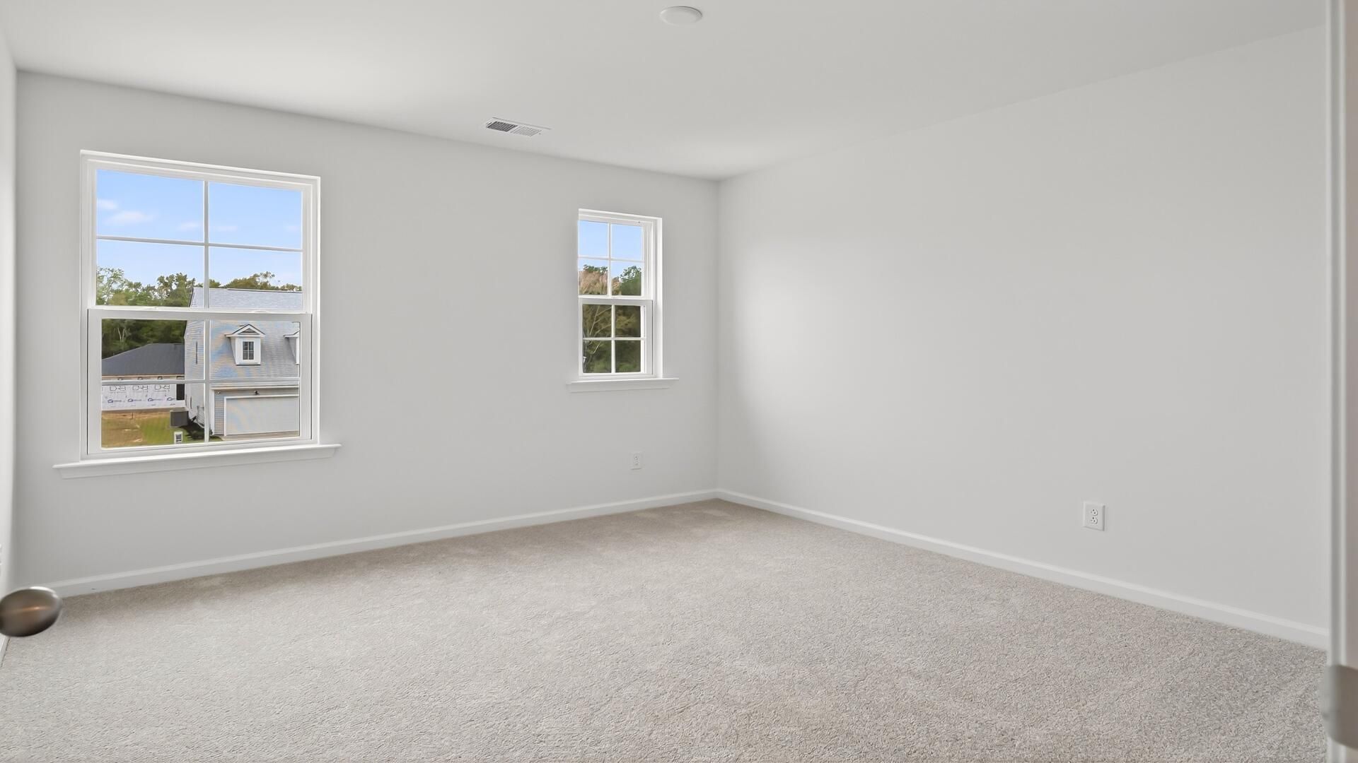 446 Cadbury Loop Photo 21