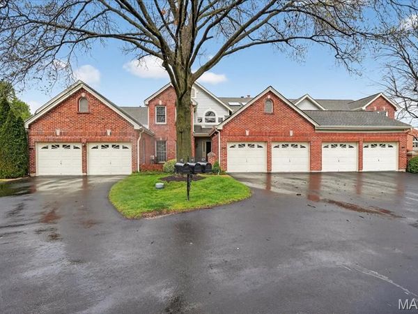 14033 Woods Mill Cove Drive, Chesterfield, MO 63017