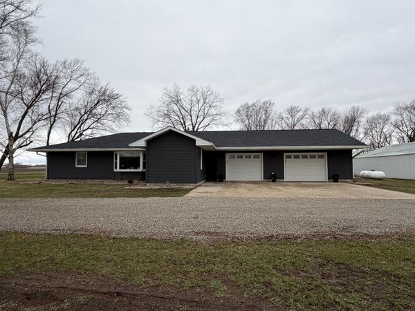 2632 110th Street , Granada, MN 56039
