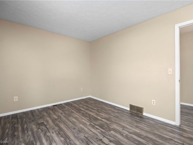 17050 Sheldon Road, Brook Park, OH 44142 Photo 25