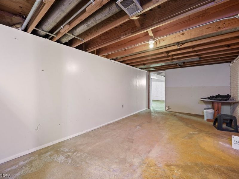 17050 Sheldon Road, Brook Park, OH 44142 Photo 32