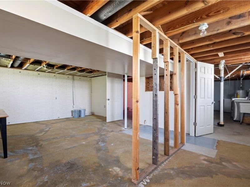 17050 Sheldon Road, Brook Park, OH 44142 Photo 35