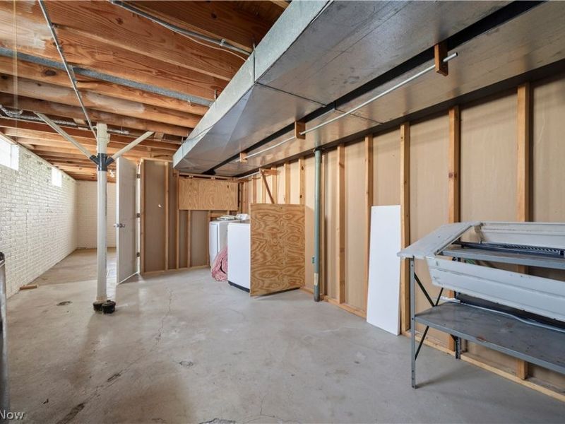 17050 Sheldon Road, Brook Park, OH 44142 Photo 37