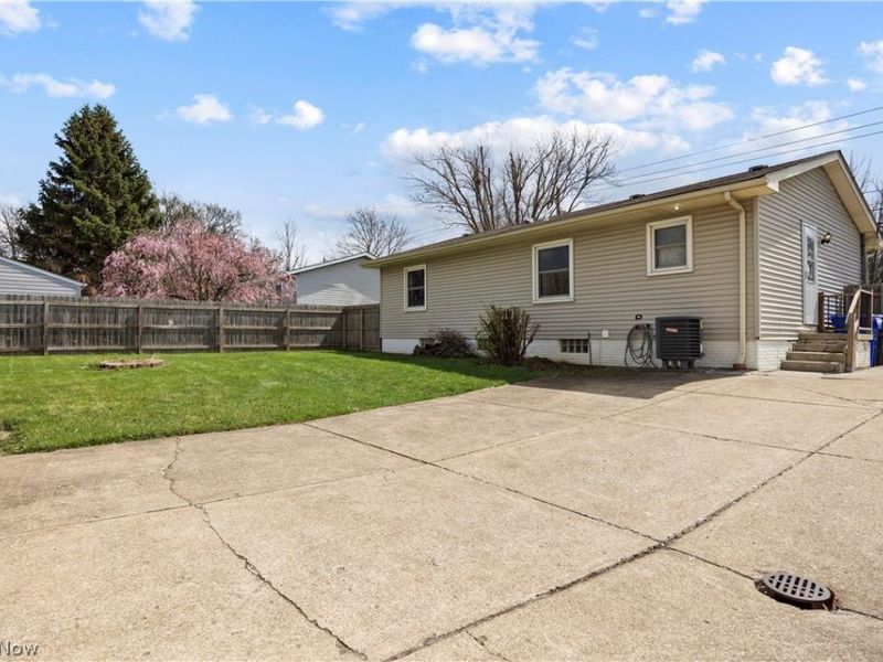 17050 Sheldon Road, Brook Park, OH 44142 Photo 5